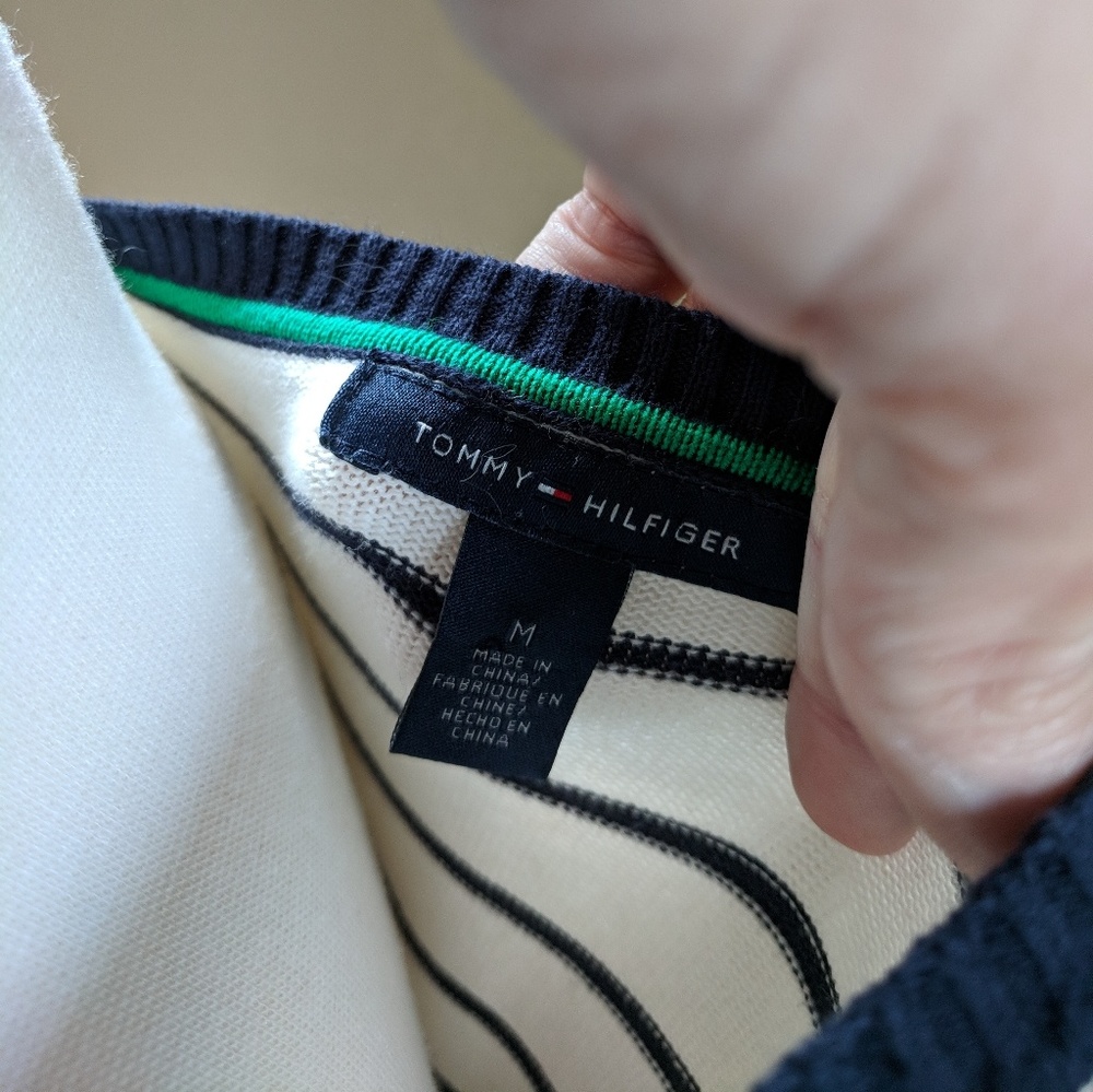 🛍️Sold🛍️ Tommy Hilfiger nautical sweater - Picture 4 of 7